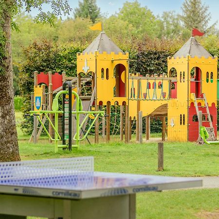 Camping Les Etangs Fleuris 4 Touquin Extérieur photo