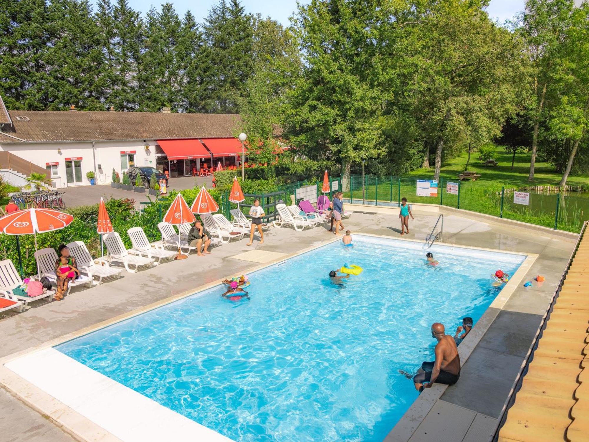 Camping Les Etangs Fleuris 4 Touquin Extérieur photo