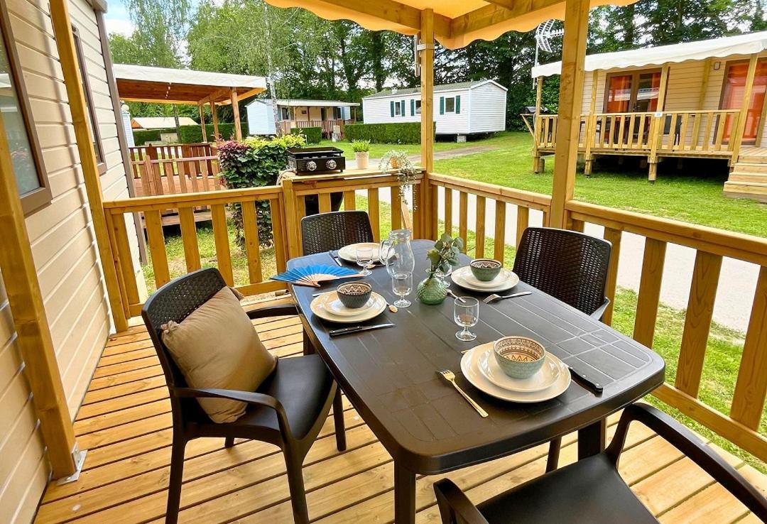 Camping Les Etangs Fleuris 4 Touquin Extérieur photo