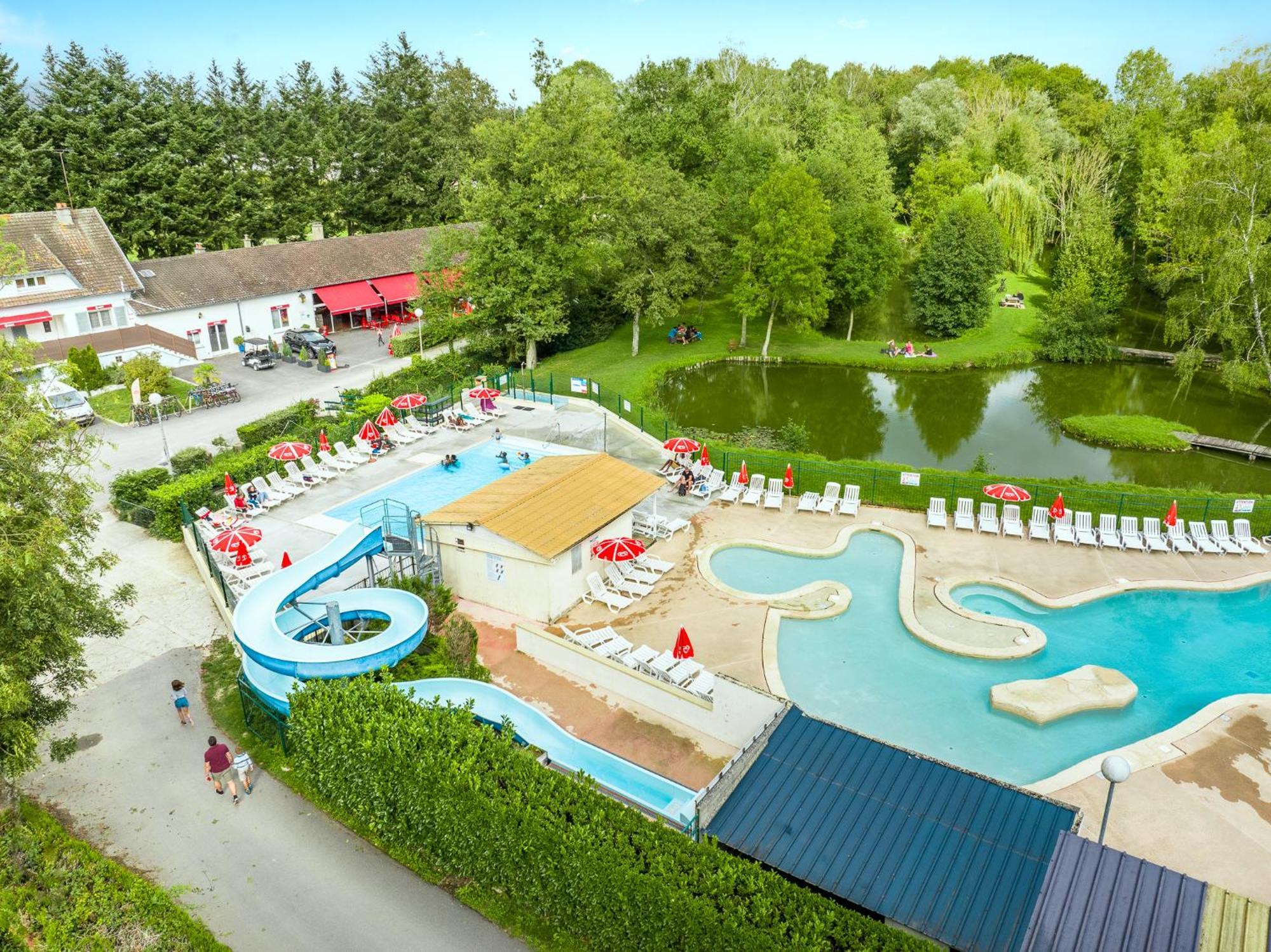 Camping Les Etangs Fleuris 4 Touquin Extérieur photo